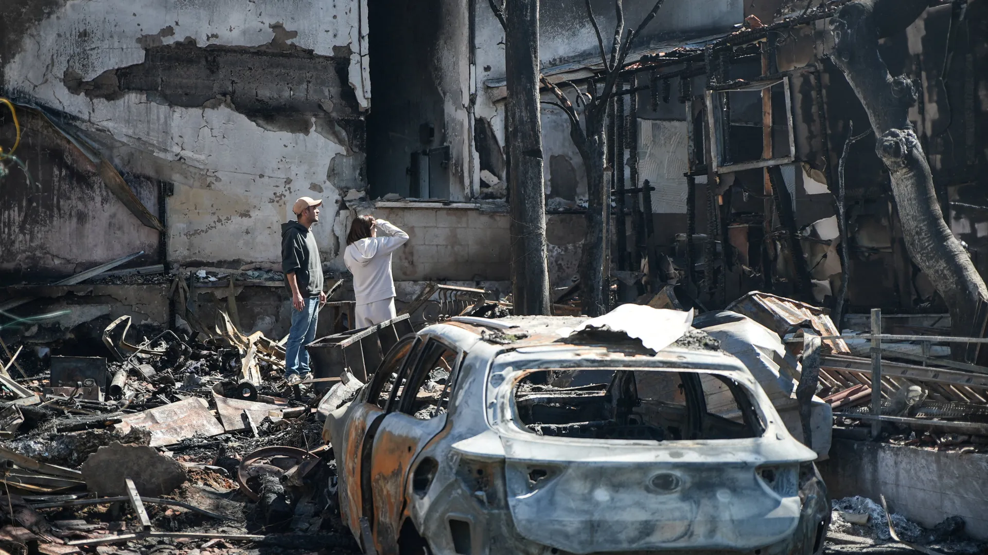 Iran Says US, Israel Struck Giant Gas Field as War Escalates